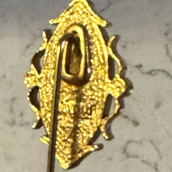 Vintage Avon Cameo Stick Pin Brooch Victorian Style Gold Tone - Picture 3 of 3